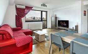Central Apartments - Red